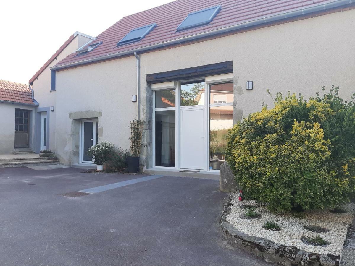 Le Feneau Maison D'Hotes Creuzier-le-Neuf Exterior foto